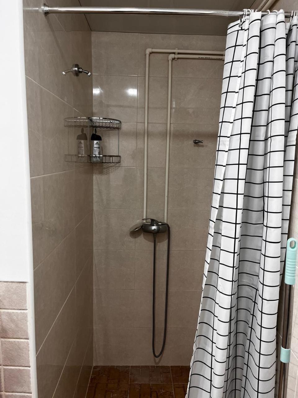 Komitas Apartement Jerevan Exteriör bild