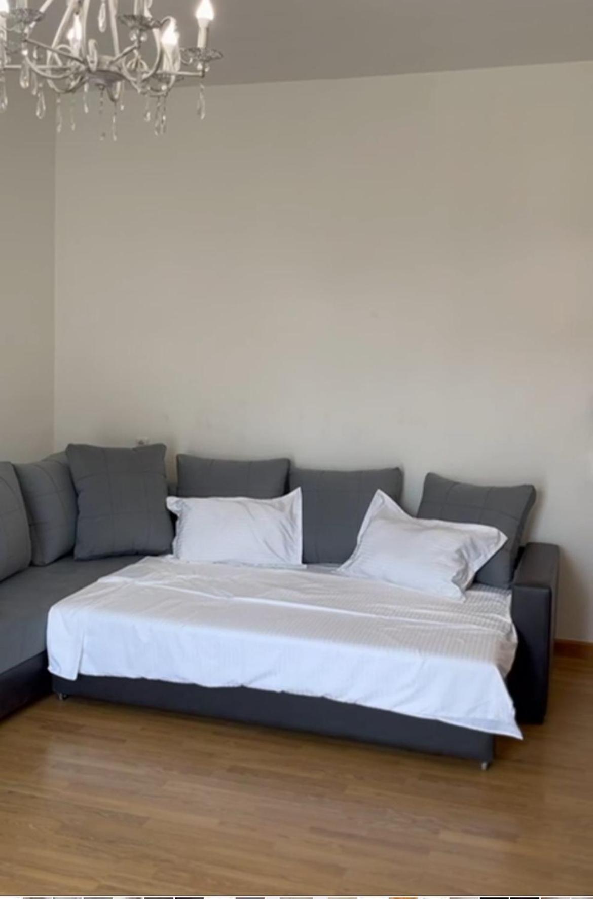 Komitas Apartement Jerevan Exteriör bild